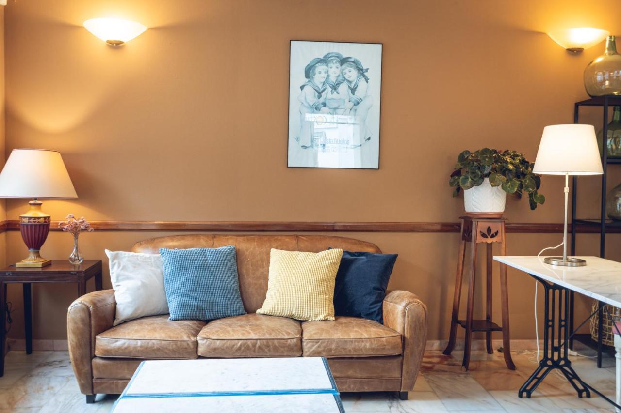Hostal Los Castanuelos Candeleda Zewnętrze zdjęcie
