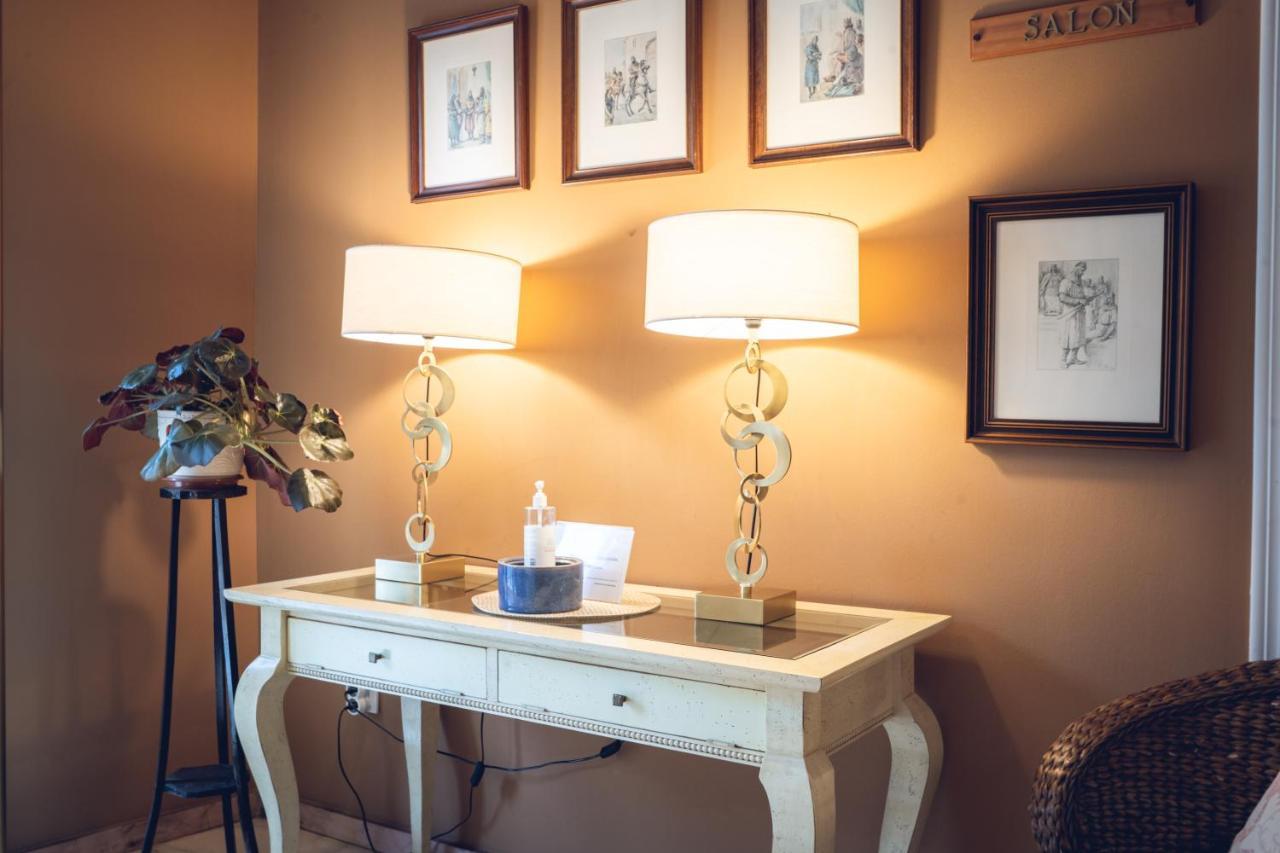 Hostal Los Castanuelos Candeleda Zewnętrze zdjęcie