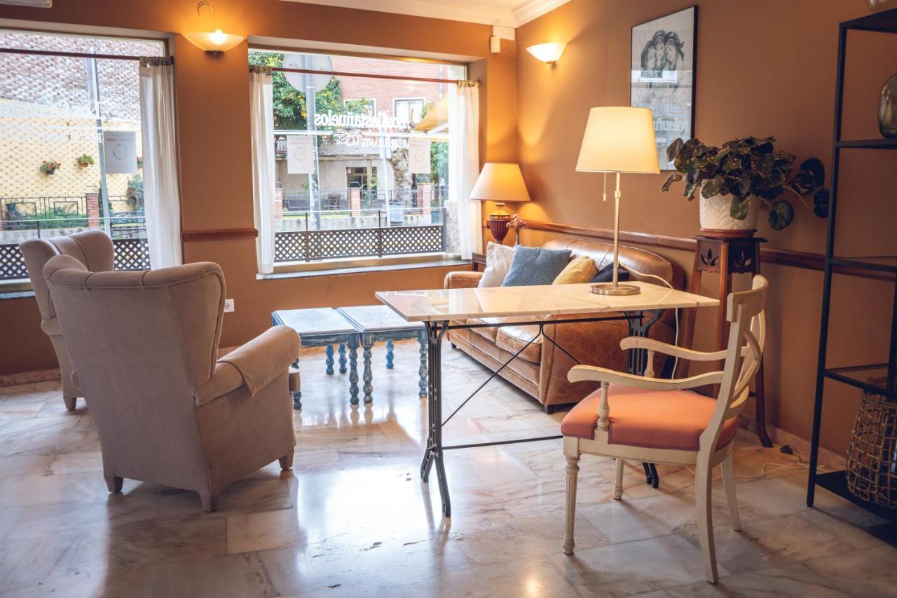 Hostal Los Castanuelos Candeleda Zewnętrze zdjęcie