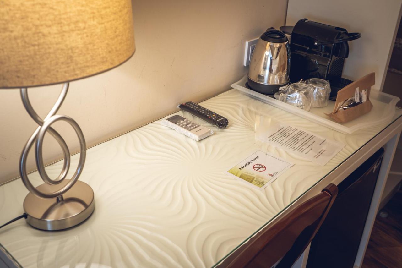 Hostal Los Castanuelos Candeleda Zewnętrze zdjęcie